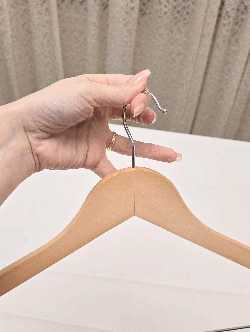 Wooden Hanger with Adjustable Metal Clips and Swivel Head - Reseller Essential